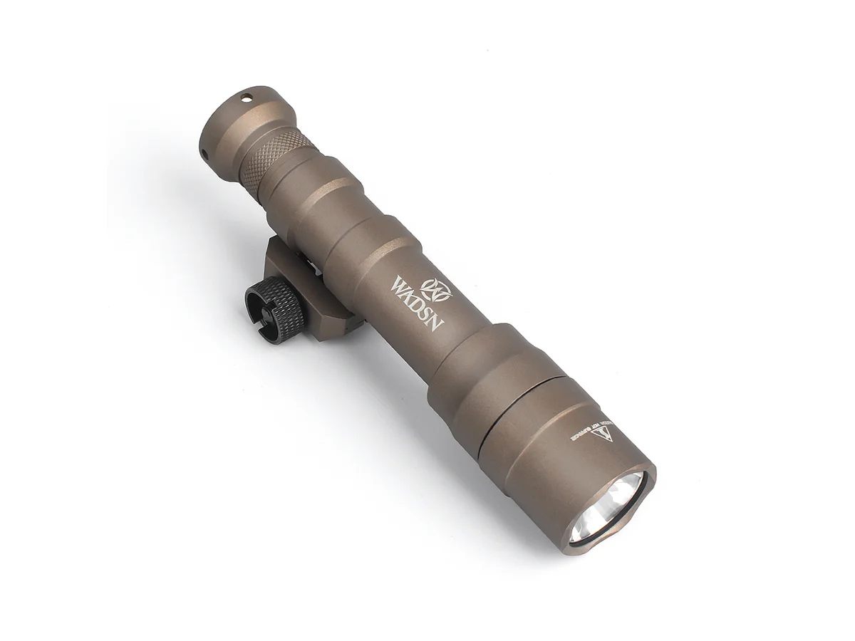 WADSN lanterna tactica M600DF Dark Earth 4